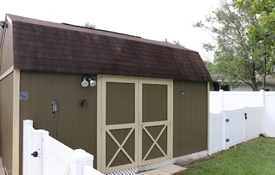 5261 Woodridge Ln, Spring Hill, FL 34609 - photo 7