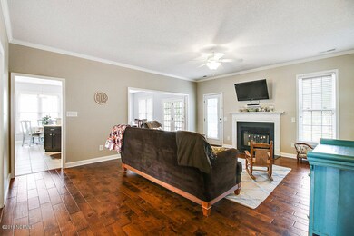 321 Iverleigh Ln, Jacksonville, NC 28540 - photo 7