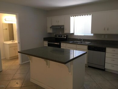 8302 N 8th St, Phoenix, AZ 85020 - photo 4