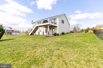 1562 Vaughn Dr, Chambersburg, PA 17202 - photo 5