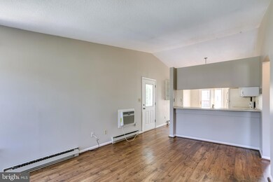 816 Chadwick Cir, Frederick, MD 21701 - photo 5