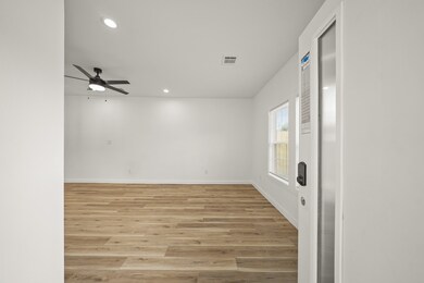 6206 Lyndhurst Dr unit AB, Houston, TX 77087 - photo 4