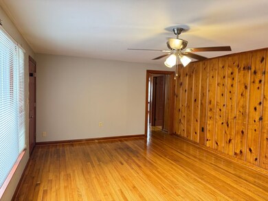1511 Madison St unit A, Clarksville, TN 37040 - photo 3