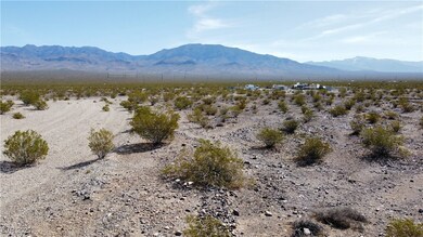 Right side views from 1501 vacant lot.
