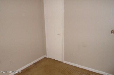 8866 Sandusky Ave S, Jacksonville, FL 32216 - photo 7