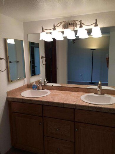Master Bath Double Sinks 4214