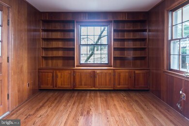 8924 Satyr Hill Rd, Parkville, MD 21234 - photo 6