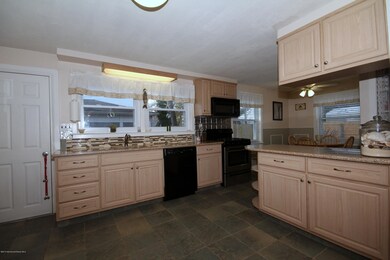 Huge Eat In Kitchen
