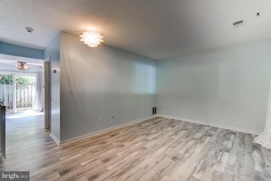 2591 Merrywood Ct unit 11, Woodbridge, VA 22192 - photo 5