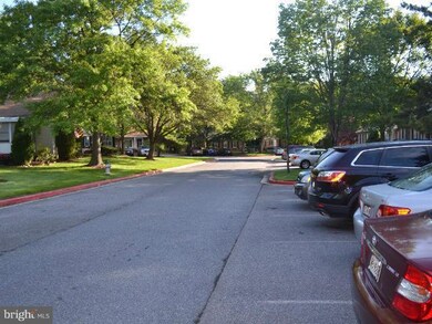 15034 Laurel Oaks Ln, Laurel, MD 20707 - photo 3