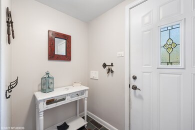 1328 Portsmouth Ave, Westchester, IL 60154 - photo 4