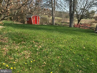 56 N Greenview Rd, Schuylkill Haven, PA 17972 - photo 3