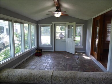 9921 W 71st St, Shawnee, KS 66203 - photo 5