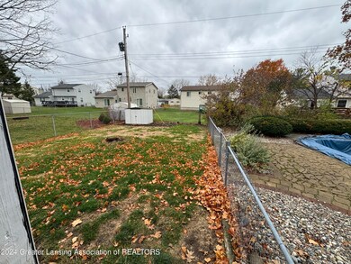 1136 Arlington Dr, Lansing, MI 48917 - photo 6