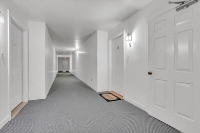 04-2102 Stephenson Ave SW_04