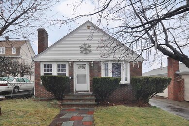 127 Hillwood St, Cranston, RI 02920 - photo 2