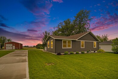 001_dsc04370_twilight_200