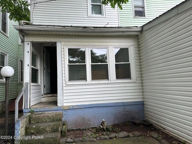 10 Linden St, Stroudsburg, PA 18360 - photo 3