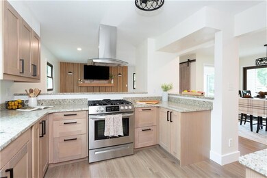 Open Kitchen