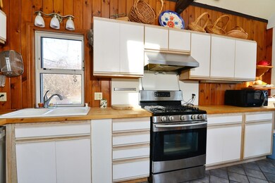 4437 Old Post Rd, Charlestown, RI 02813 - photo 5