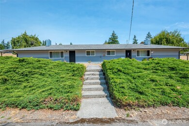 1380 SW Swantown Ave, Oak Harbor, WA 98277 - photo 3