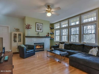 18485 Dunecrest Dr 27 New-small-008-8-Li