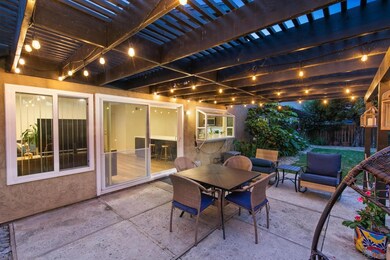 1554 Traveld Way, Encinitas, CA 92024 - photo 3