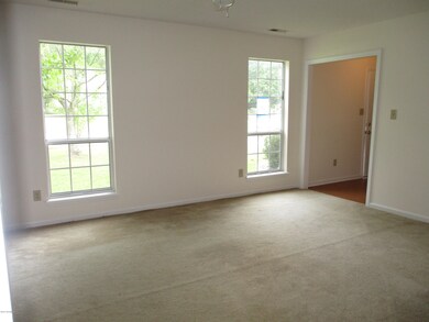 301 Audubon Dr, Jacksonville, NC 28546 - photo 4