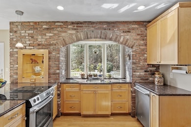 27 Buckmaster Dr, Concord, MA 01742 - photo 5