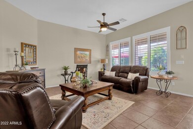 15-web-or-mls-4081-e-carob-dr