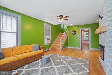 257 S Walnut St, Dallastown, PA 17313 - photo 3