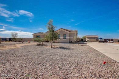 Gelding Ln- front of home 3