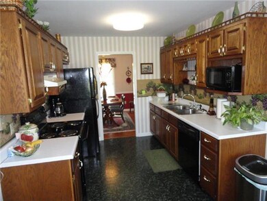 110 Megan Cir, Shelbyville, TN 37160 - photo 3