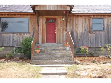 914 SE Isaac Ave, Pendleton, OR 97801 - photo 2