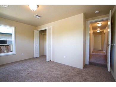 unlisted-address, Grants Pass, OR 97526 - photo 6