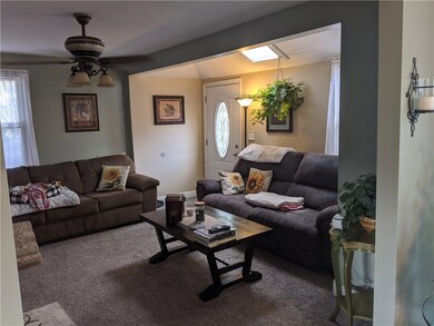 89 Morris St, Woonsocket, RI 02895 - photo 2