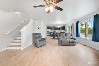 2200 Greenview Cir unit 13, Lynden, WA 98264 - photo 5