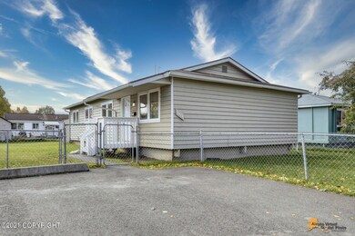 Paved Parking & Fenced Yard