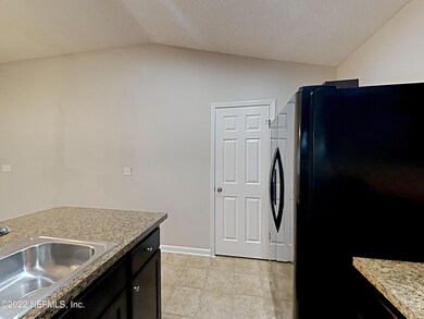 12142 Alexandra Dr, Jacksonville, FL 32218 - photo 4