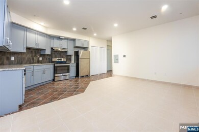 44 Bergen Blvd unit 2, Fairview, NJ 07022 - photo 6