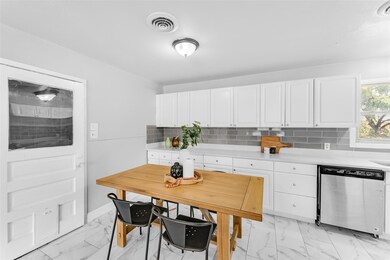 652 Pine St, Hurst, TX 76053 - photo 5