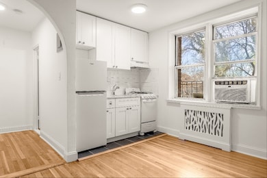 Netherland Gardens Cooperative unit 2F, Bronx, NY 10471 - photo 3