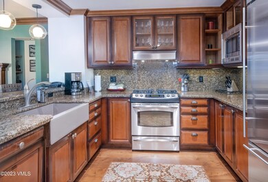 Park-Hyatt-3054-MLS_02