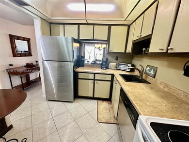 Coastal Vii Apartments Inc unit 611, Hallandale Beach, FL 33009 - photo 6