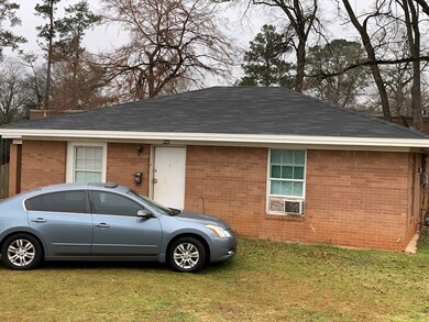 222, 226 W Starr, Nacogdoches, TX 75965 - photo 3