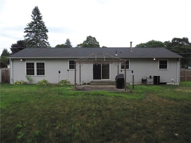 584 Walnut Hill Rd, Woonsocket, RI 02895 - photo 2