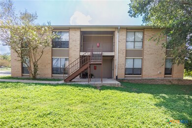 229 Craddock Ave unit B, San Marcos, TX 78666 - photo 2