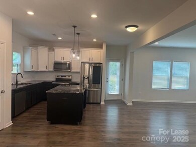 2322 Marthas Ridge Dr, Statesville, NC 28625 - photo 2