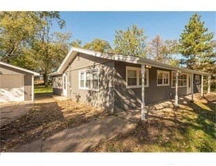 18650 Loras Ln, Country Club Hills, IL 60478 - photo 2