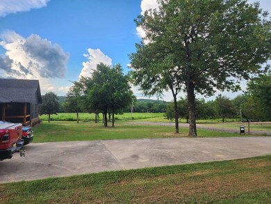 39767 Cedar Hills Cir, Howe, OK 74940 - photo 4